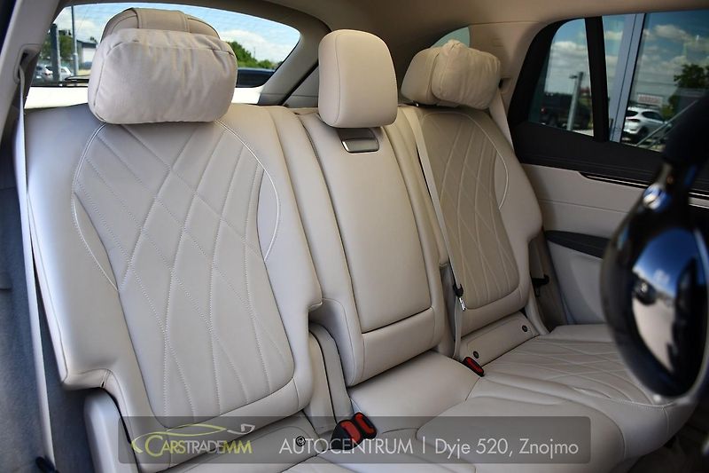 Mercedes-Benz EQS 450 4MATIC AMG REZERVACE - fotka 17 z 64