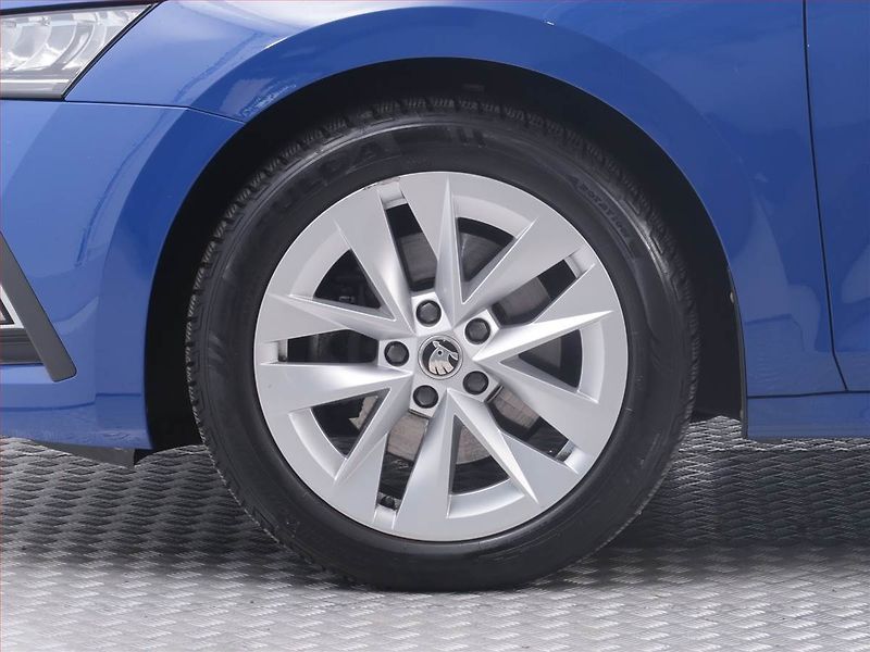 Škoda Octavia (2023) Style 2.0 TSI, 4X4, Automat - fotka 15 z 22