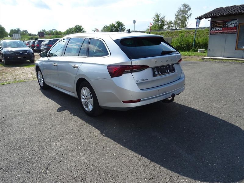 Škoda Octavia 1,0 TSi 81 kW Business - fotka 7 z 29