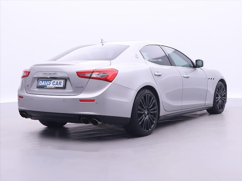 Maserati Ghibli 3,0 i 302kw 4X4 Q4 - fotka 7 z 40