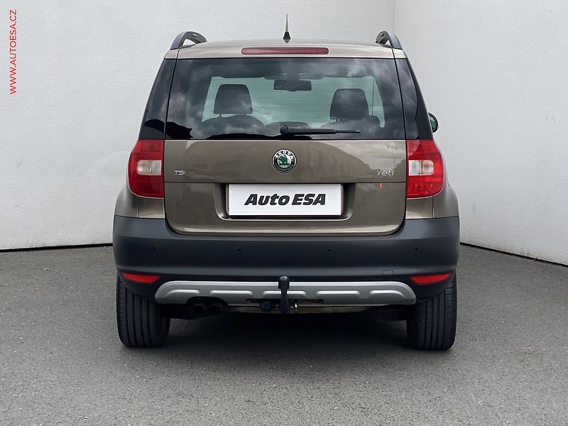 Škoda Yeti (2013) 1.4 TSi, Ambition, TZ, park - fotka 5 z 15