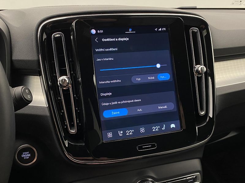 Volvo XC40 B4 DARK PLUS AUT  - fotka 49 z 56