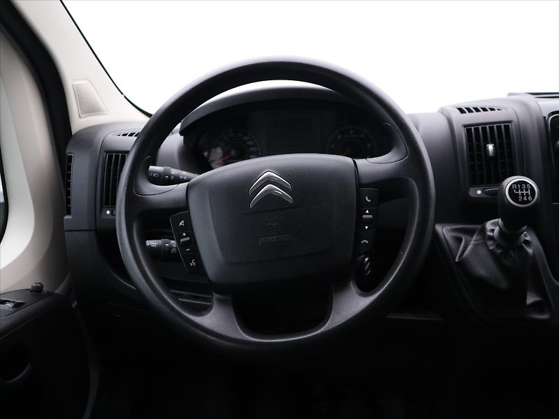 Citroën Jumper 2,2 HDi 7 Míst DPH Tažné 1.Maj - fotka 13 z 25