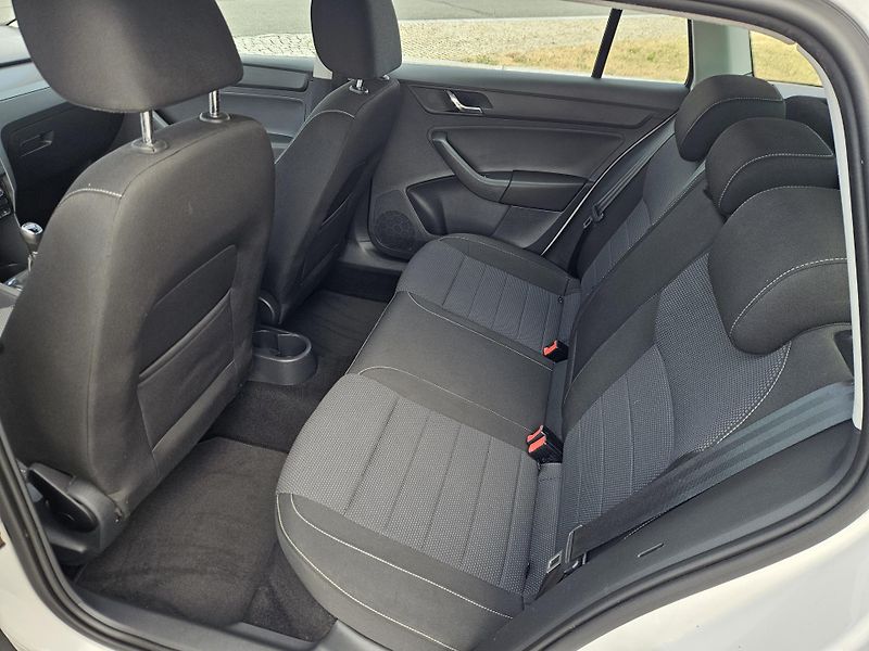 Škoda Rapid (2016) 1.4tdi 66kw, SPLÁTKY  - fotka 13 z 25