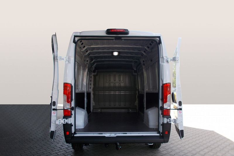 Opel Movano (2026) Van 3500 L3H2 2.2 CDTi 140k 6- - fotka 11 z 29