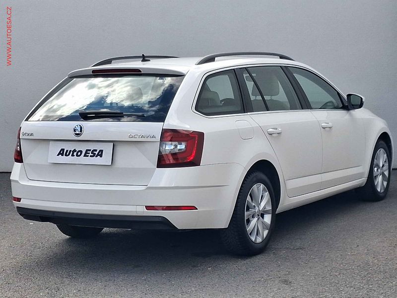 Škoda Octavia (2020) 2.0 TDi, ČR, Style, LED, navi - fotka 4 z 19
