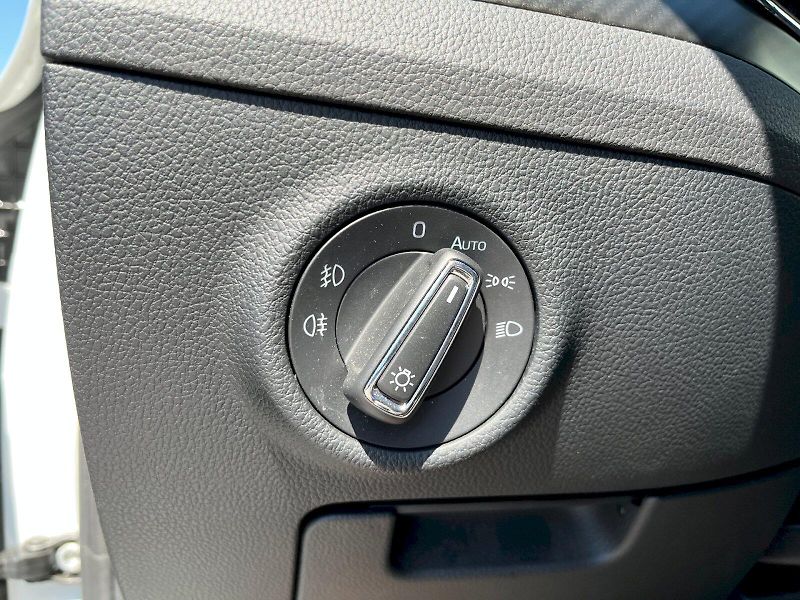 Škoda Superb (2022) 2.0 TSI 206kW SportLine 4x4 DS - fotka 14 z 27