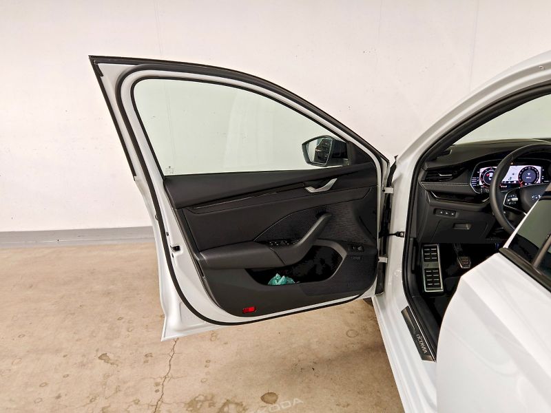 Škoda Octavia (2025) 1.5 TSI 110 kW Sportline - fotka 21 z 32