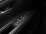 Peugeot 5008 (2018) Allure PureTech 130, 7 míst - náhled 18