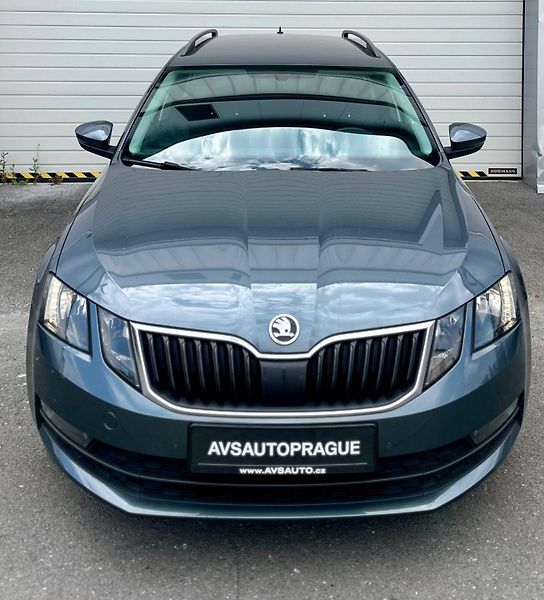 Škoda Octavia (2017)  III FL COMBI 1.6 TDI DSG 85KW - fotka 2 z 18