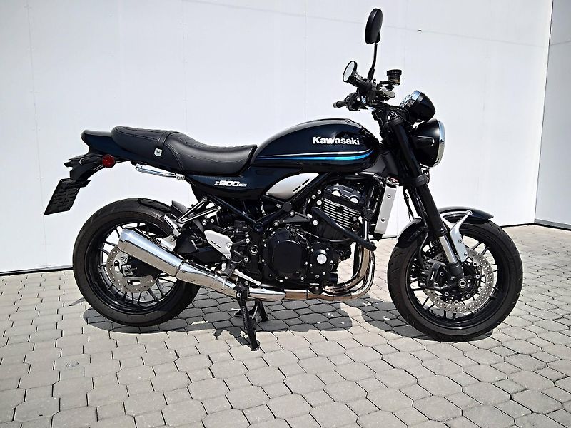 Kawasaki Z900RS - fotka 2 z 10