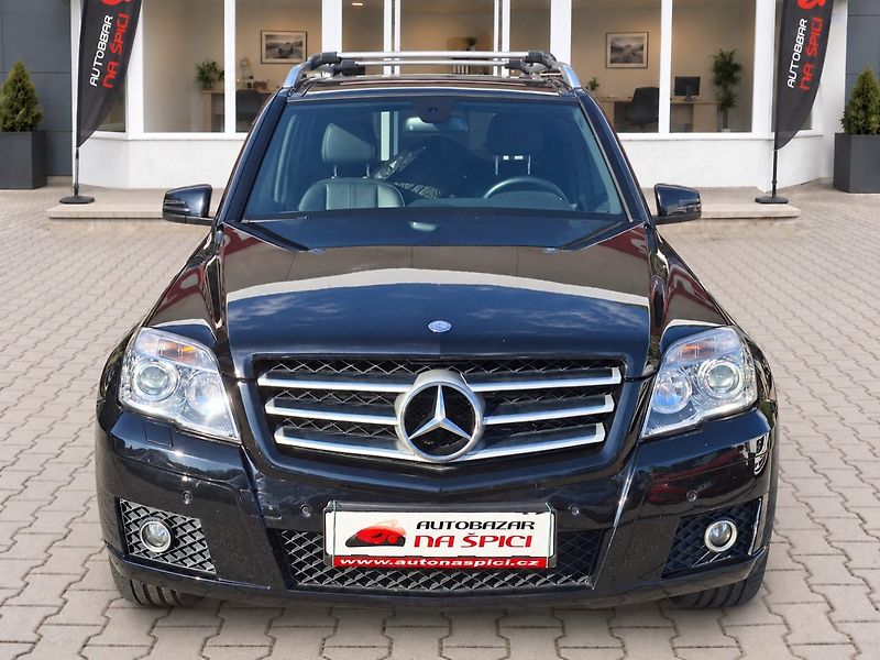 Mercedes-Benz GLK (2009) 320CDI 165kW 4MATIC -NOVÉ V ČR - fotka 3 z 33