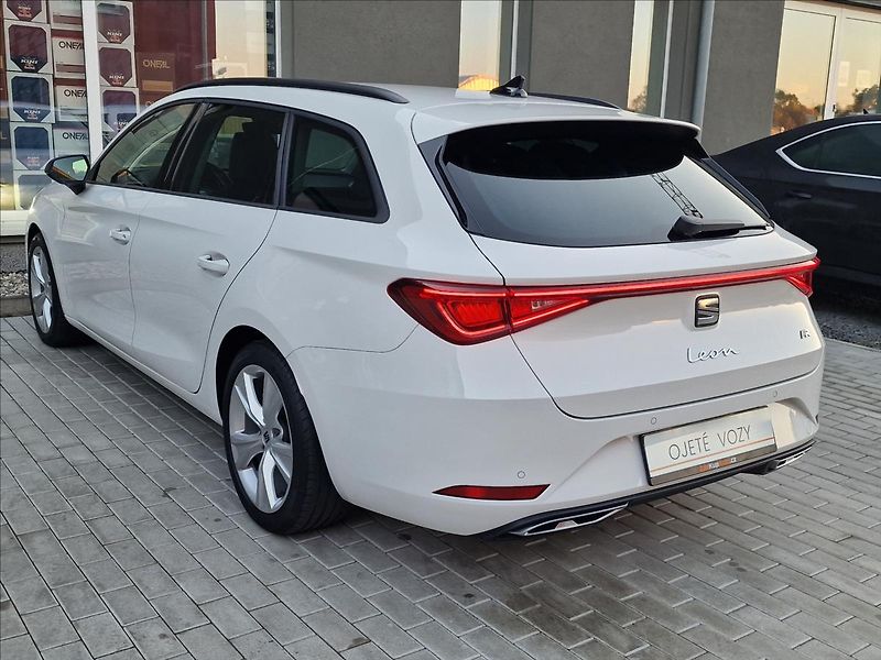 Seat Leon 2.0TDI 110kW DSG FR ST,1.Maj - fotka 8 z 50