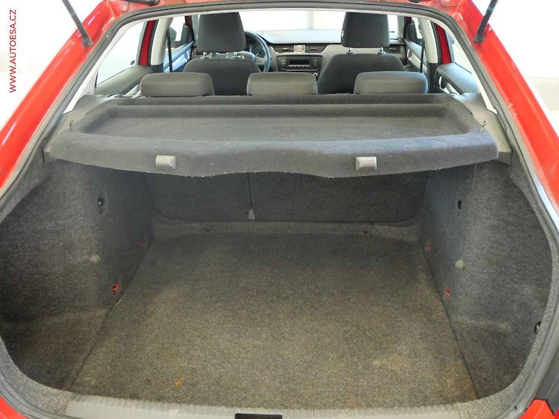 Škoda Octavia (2014) 1.2TSi, 2.maj,ČR, AC - fotka 7 z 16