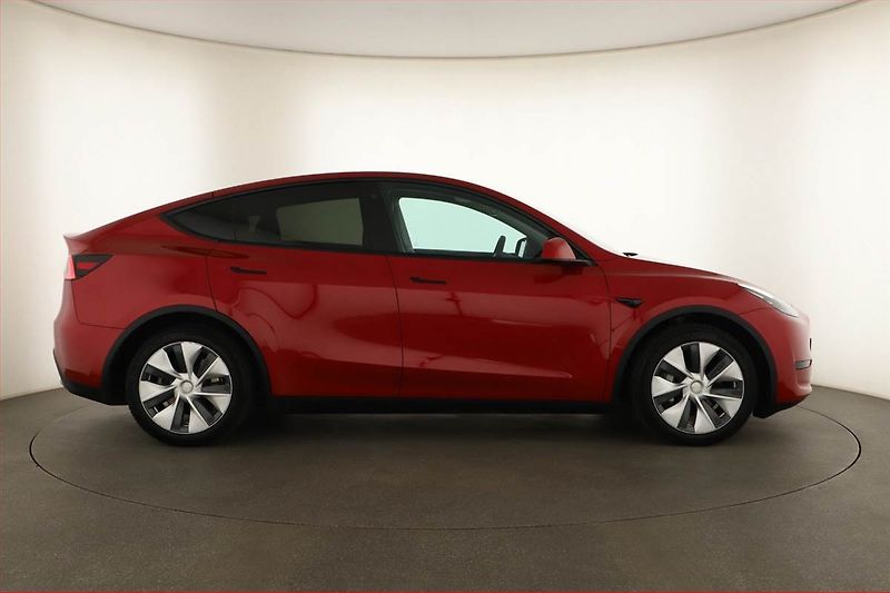 Tesla Model Y (2022) RWD LFP 60kWh, SoH 93% - fotka 6 z 24