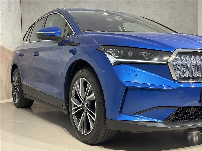 Škoda Enyaq 80 Tepelko LED Matrix Assist - fotka 6 z 50