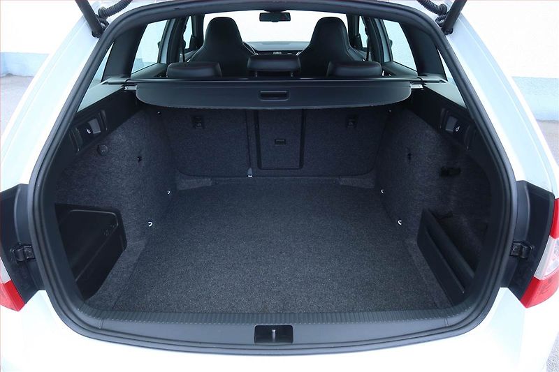 Škoda Octavia (2016) RS 2.0 TDI, Serv.kniha, Kůže - fotka 14 z 26