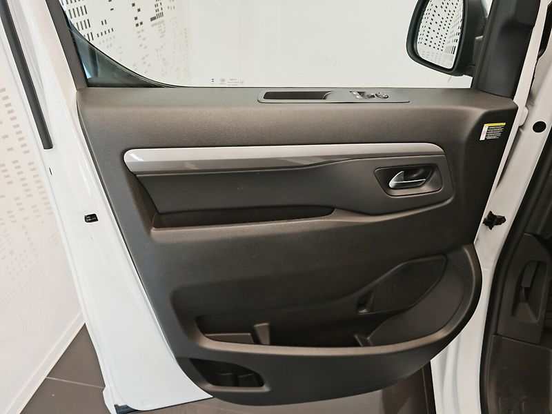 Toyota ProAce Verso 2.0L Diesel - 4x2 - 8 AT - L1 - fotka 4 z 24