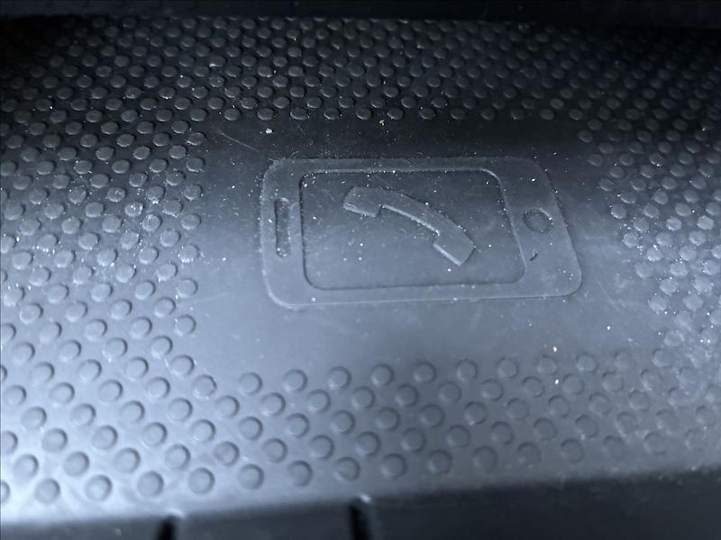 Volkswagen Arteon 2,0 WEBASTO,TAŽNÉ,PANORAMA - fotka 16 z 40