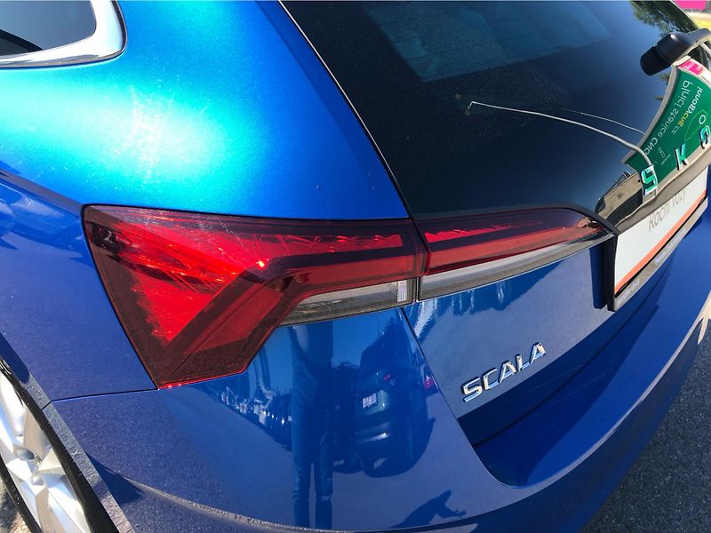 Škoda Scala 1.0 TSi TOP SELECTION - fotka 27 z 28