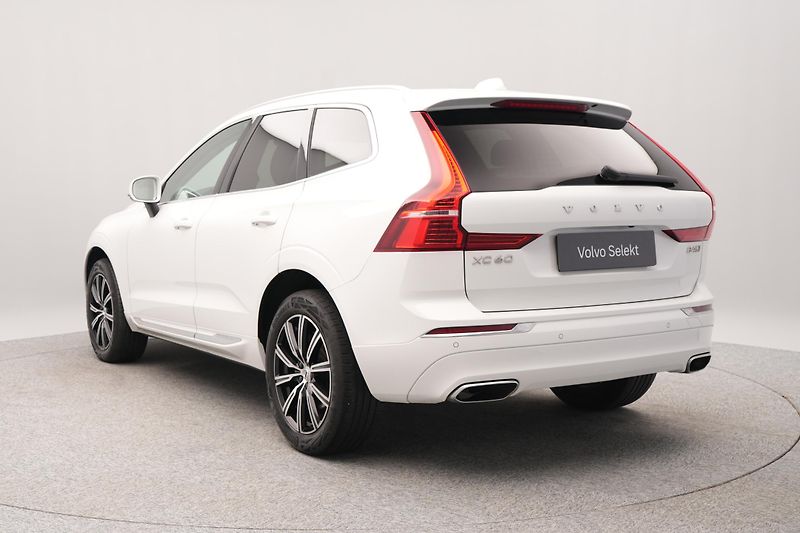 Volvo XC60 B4 AWD INSCRIPTION  - fotka 8 z 49