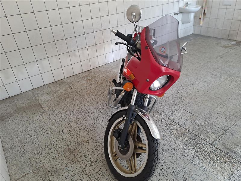 Honda CB400N - fotka 3 z 6