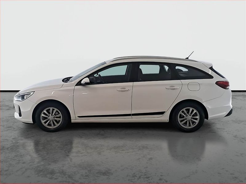 Hyundai i30 (2017) 1.6 CRDi, Tempomat - fotka 3 z 16