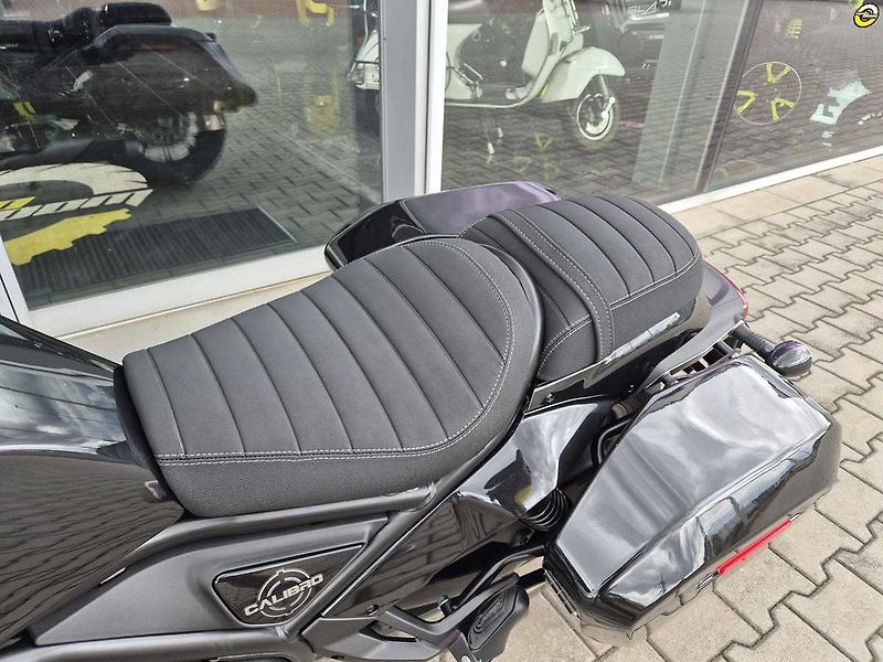 Moto Morini Calibro (2026) 700 BAGGER - fotka 14 z 18