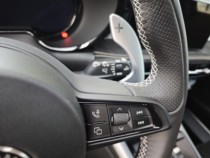 Alfa Romeo Tonale (2026) 1,5 Sport Speciale 1,5T 175 PS - fotka 34 z 41