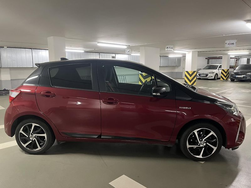 Toyota Yaris (2020) 1,5 Hybrid - fotka 4 z 8