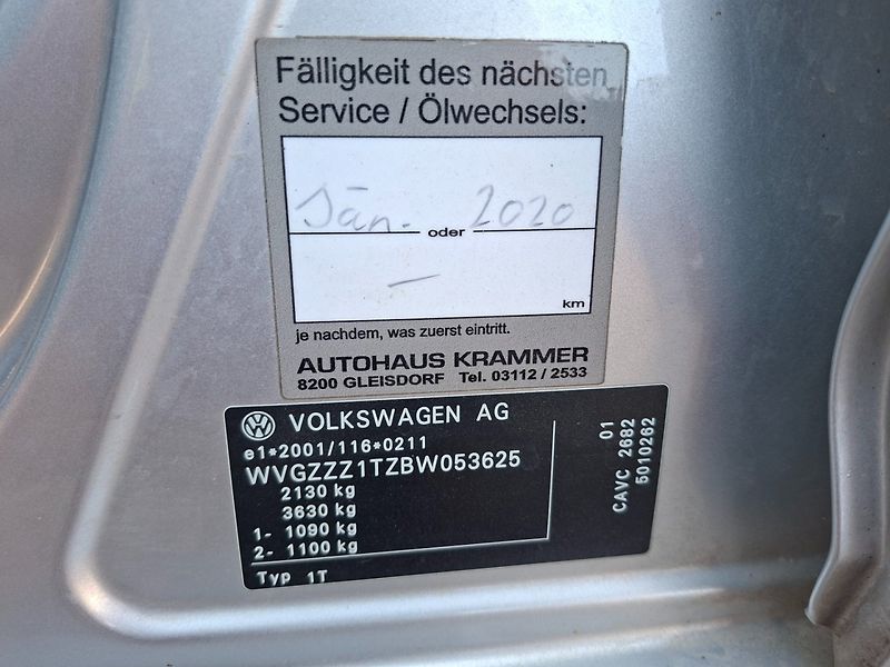 Volkswagen Touran (2011) 1.4TSI 103kW 6MAN - fotka 31 z 35