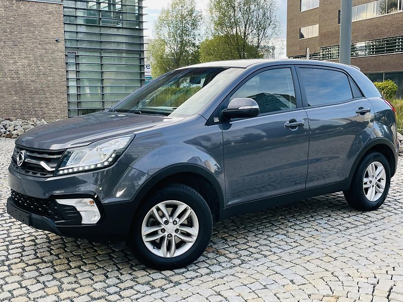 SsangYong Korando 2.0i MAN 1.MAJ SERVISKA TAŽNÉ - fotka 3 z 41