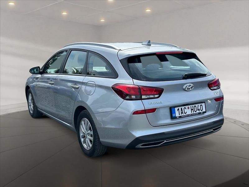 Hyundai i30 1,0 TGDI 120 Comfort - fotka 4 z 11