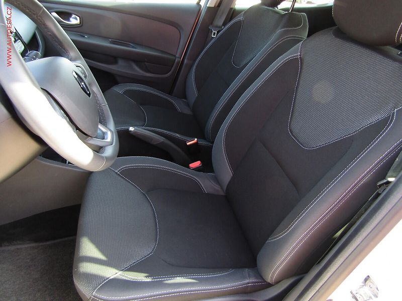 Renault Clio (2018) 0.9 TCe, 1.maj,ČR, AC - fotka 9 z 15