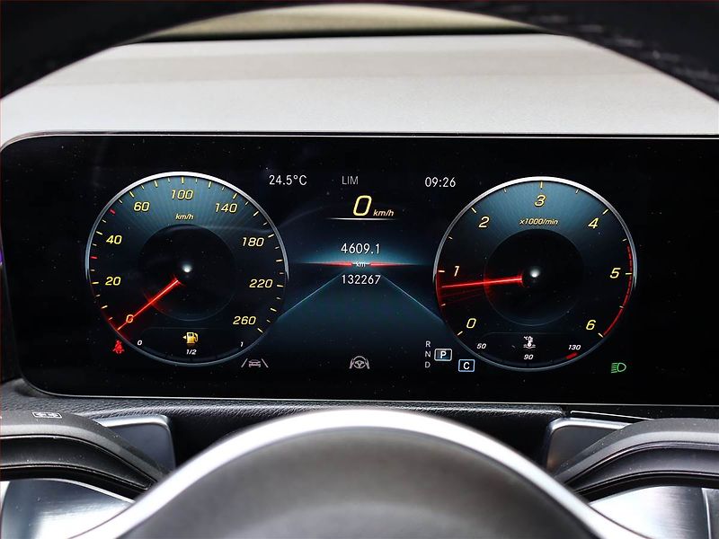 Mercedes-Benz GLB (2021) 200 d 4MATIC - fotka 9 z 21