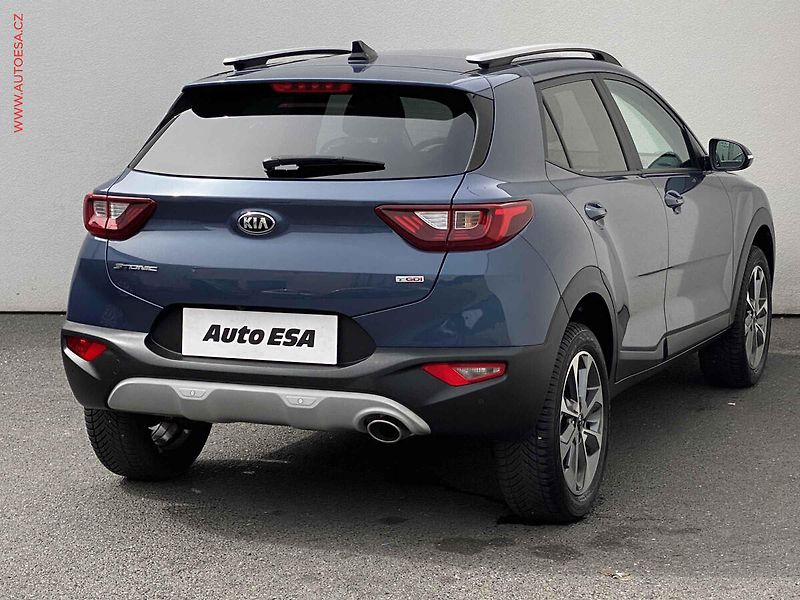 Kia Stonic (2020) 1.0 T-GDi, AC, navi, kamera - fotka 4 z 18