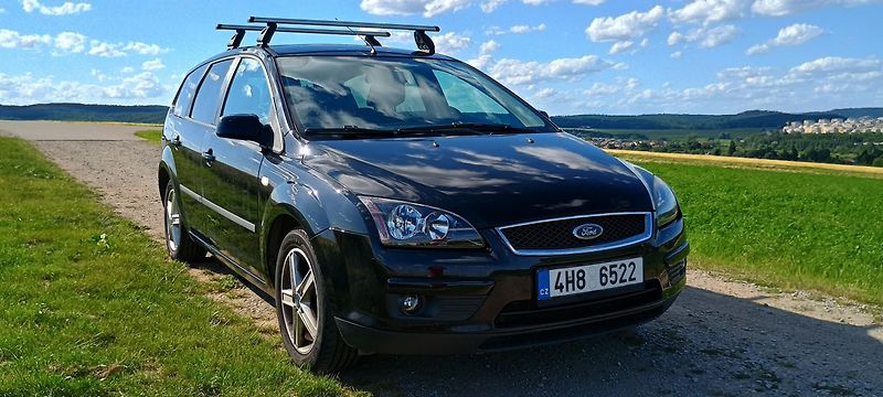 Ford Focus (2005) kombi 1.6 Ti-VCT Sport  - fotka 7 z 17