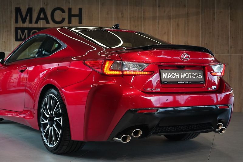 Lexus RC F - fotka 13 z 40