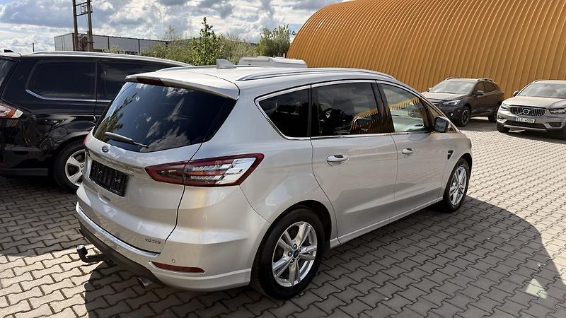 Ford S-MAX (2023) 2.5 HYBRID,TITANIUM,ZÁRUKA - fotka 32 z 35