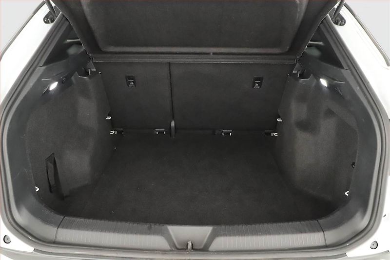Volkswagen ID.4 (2021) 1st (82 kWh), SoH 92% - fotka 11 z 19