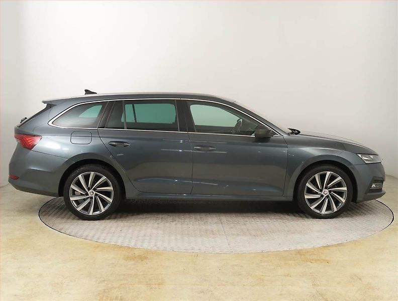 Škoda Octavia (2020) Style 2.0 TDI, Automat, ČR - fotka 6 z 25