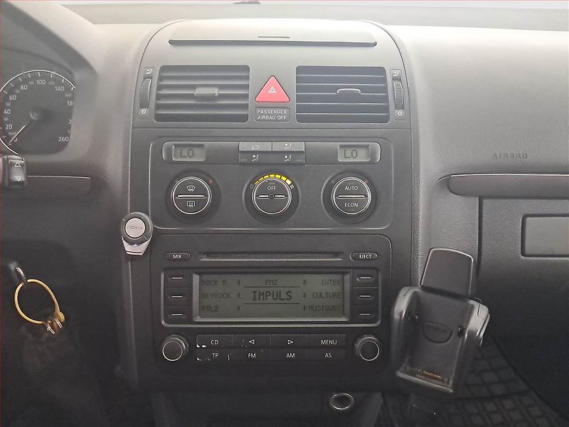 Volkswagen Touran (2005) 1.9 TDI, 7 míst, nová STK - fotka 12 z 15