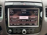 Volkswagen Touareg (2012) 3.0 TDi 180KW pěkný stav - náhled 19