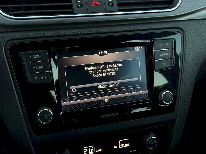 Škoda Rapid (2019) 1.0 TSI 81 kW Style - fotka 17 z 21