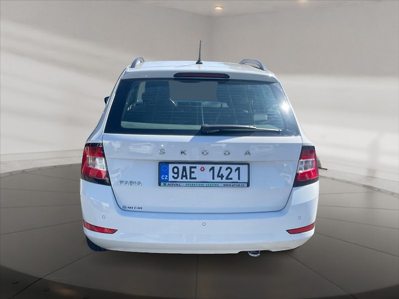Škoda Fabia 1,0 TSI 70 Ambition - fotka 5 z 11