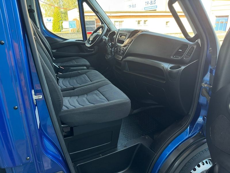 Iveco Daily (2021) 35S16 plachta 10 pal + spaní - fotka 16 z 38