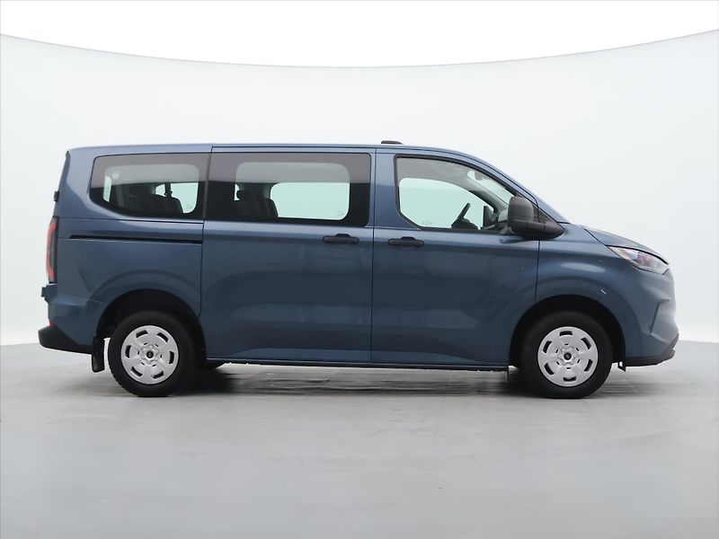 Ford Transit Custom 2,0 EB 110kW 8-Míst CZ - fotka 8 z 35