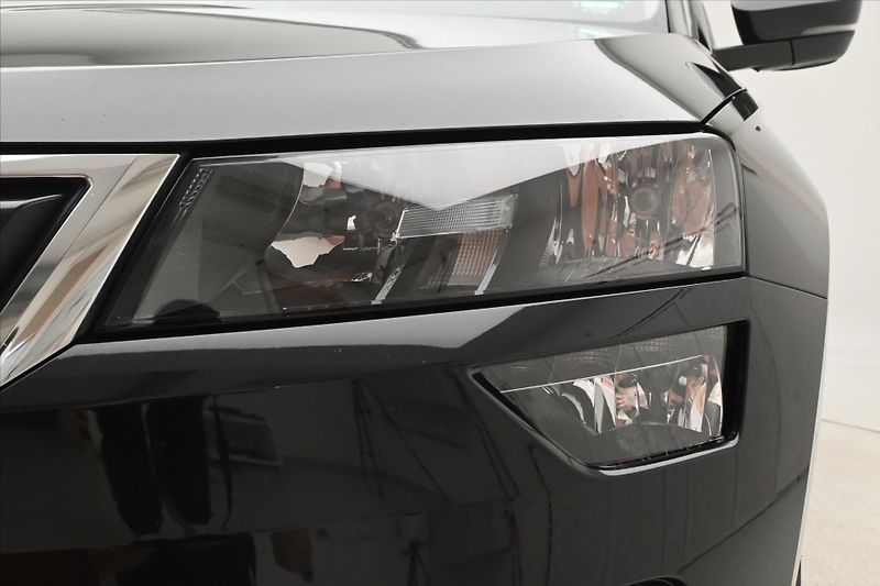 Škoda Karoq 1,5 TSI 110kW DSG Business Zár - fotka 29 z 31
