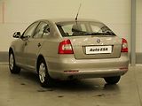 Škoda Octavia (2010) 1.2TSI, ČR, AC, STK8/28 - náhled 6