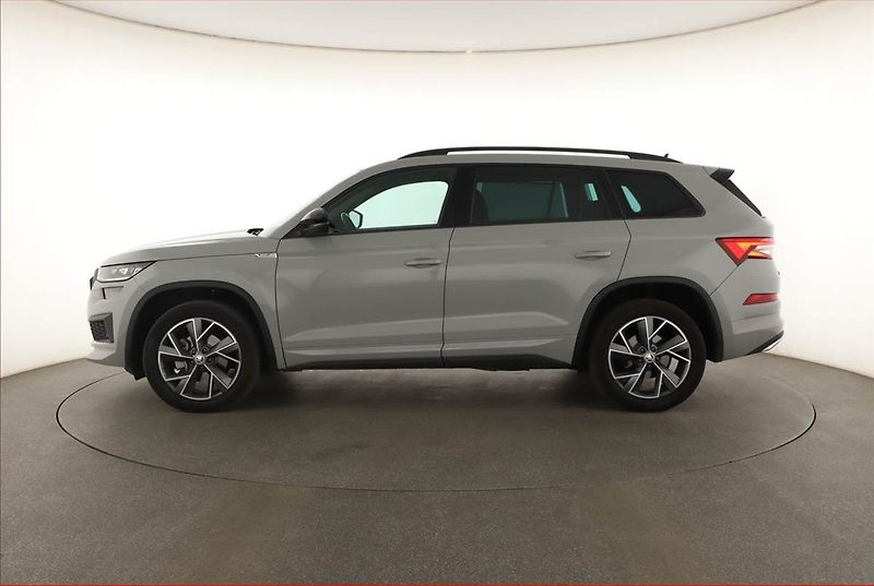 Škoda Kodiaq (2023) Sportline 2.0 TDI - fotka 3 z 19